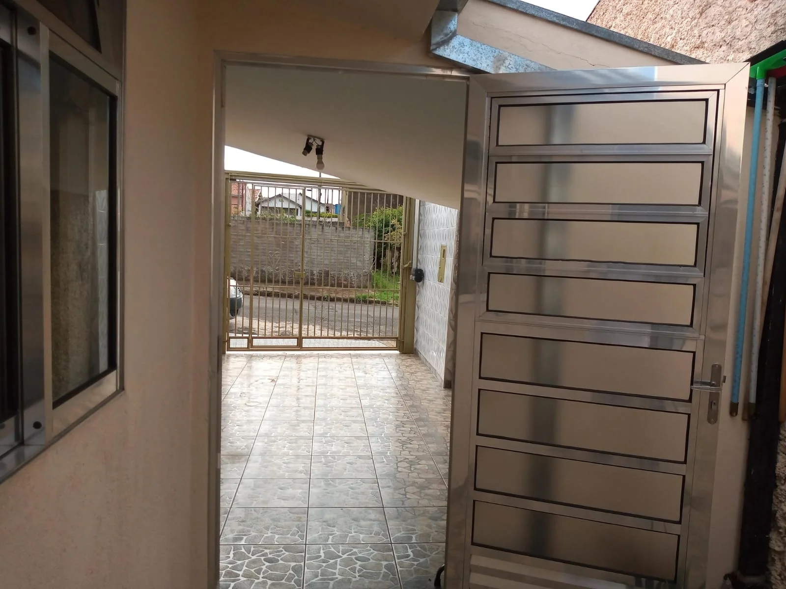 Casa residencial - Foto 2