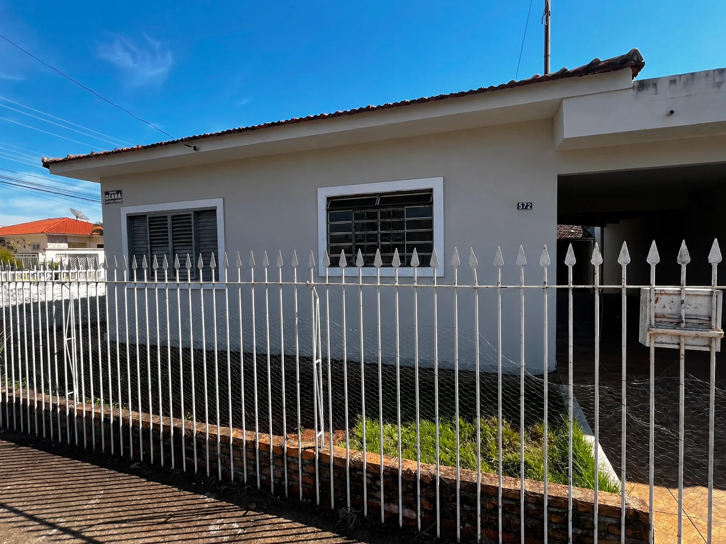 Casa Residencial de Esquina - Foto 2