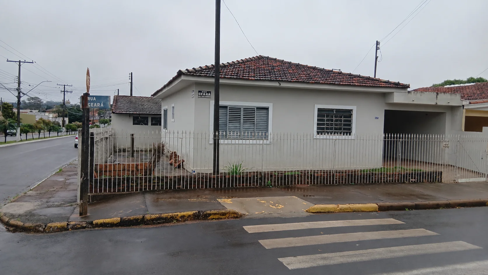 Casa Residencial de Esquina - Foto 4